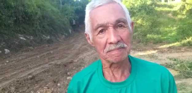 Camacã: Prefeito Paulo do Gás acompanha a recuperação da estrada do Km 2